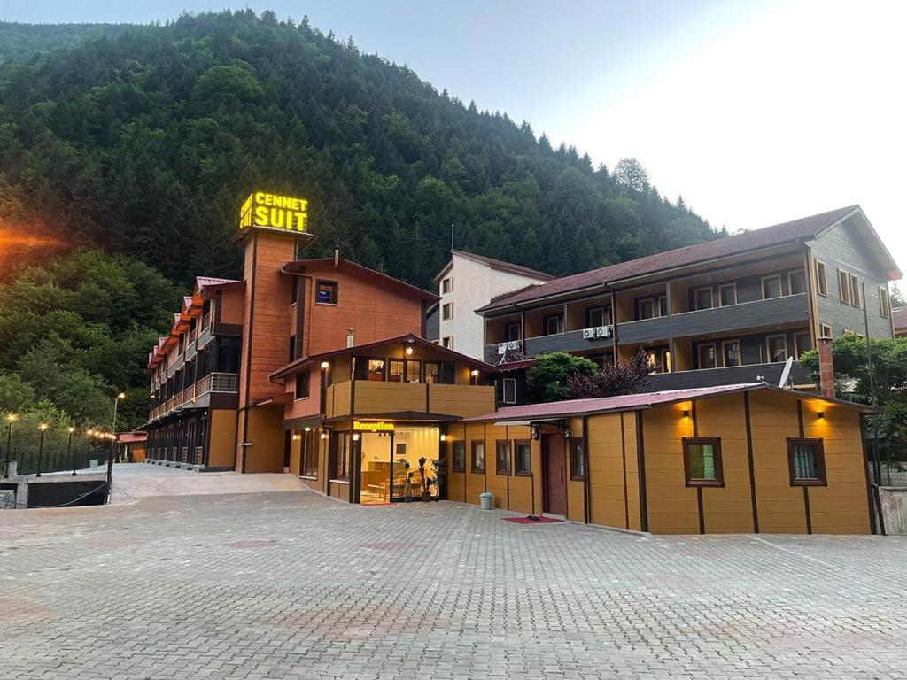 Cennet Suit Otel Uzungöl Eksteriør billede