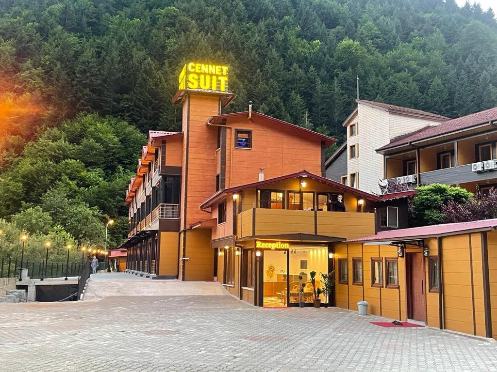 Cennet Suit Otel Uzungöl Eksteriør billede