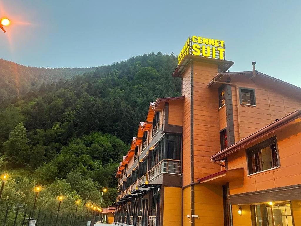 Cennet Suit Otel Uzungöl Eksteriør billede