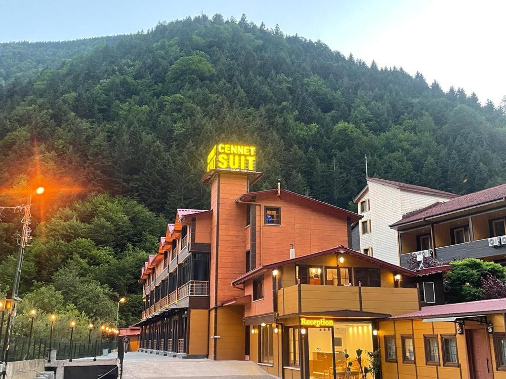 Cennet Suit Otel Uzungöl Eksteriør billede
