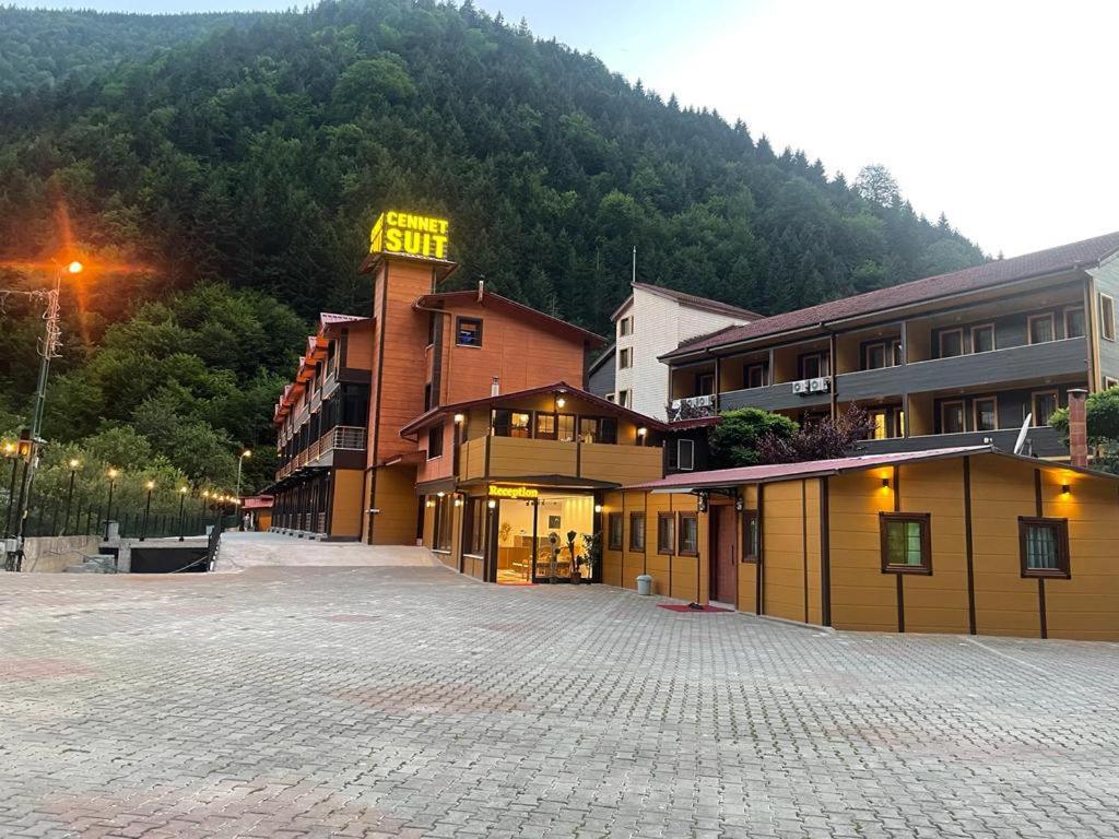 Cennet Suit Otel Uzungöl Eksteriør billede